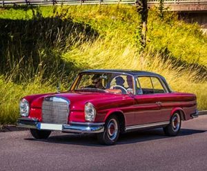 Mercedes Benz 220